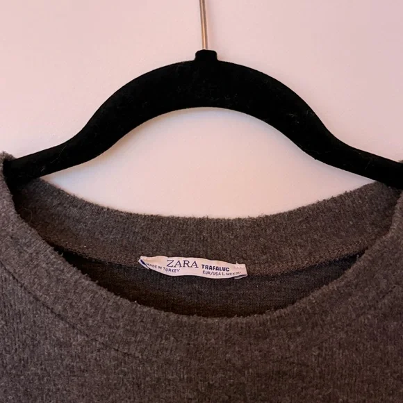 Zara Charcoal Gray Cropped Longsleeve - Picture 3 of 3